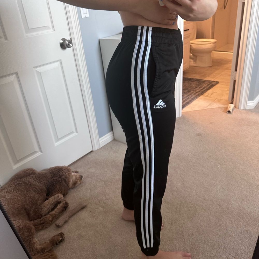 Size XL girls adidas pants, amazing condition, can fit women’s xs, black & white